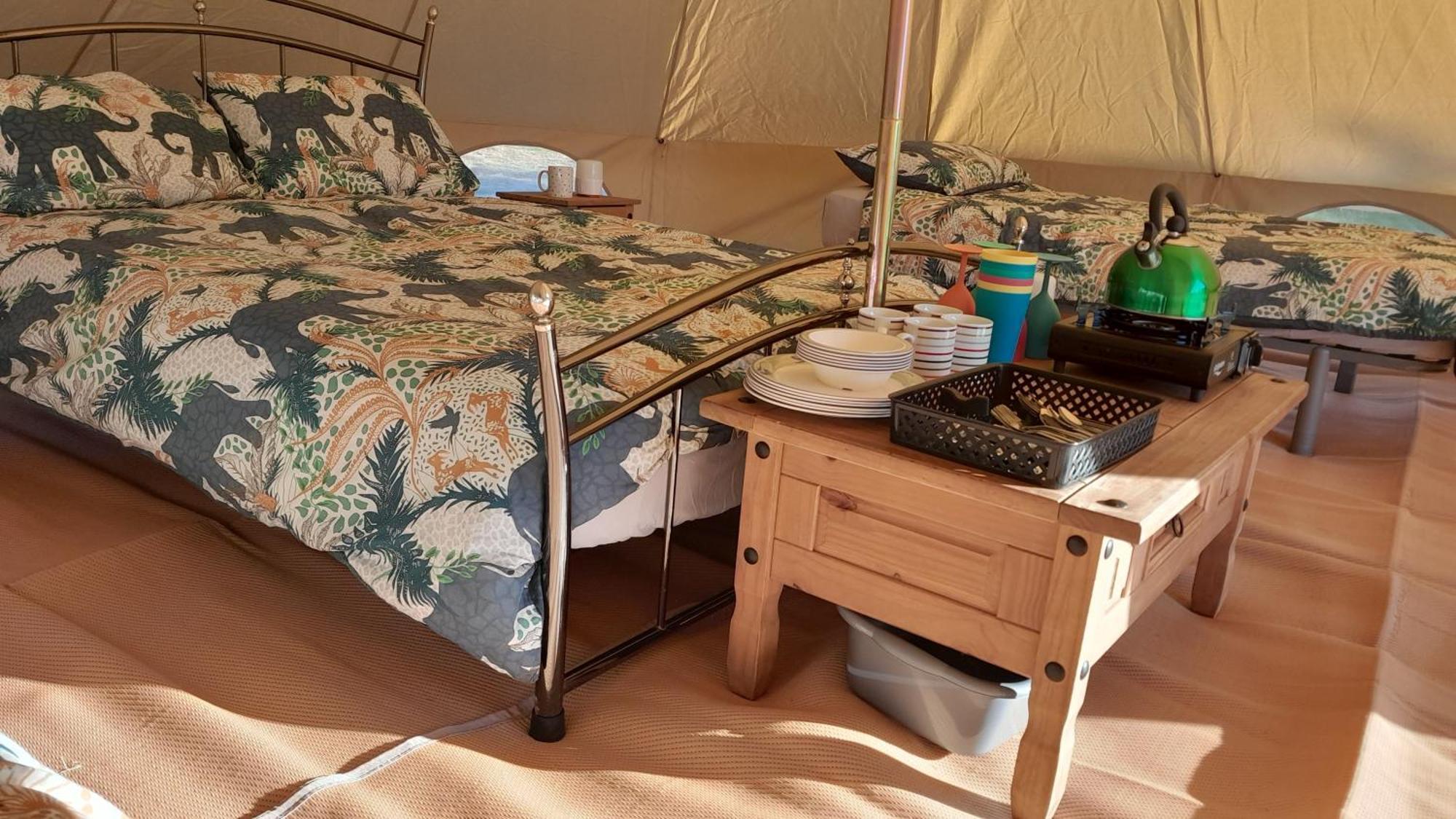 Cornish Skies Glamping Pool Экстерьер фото