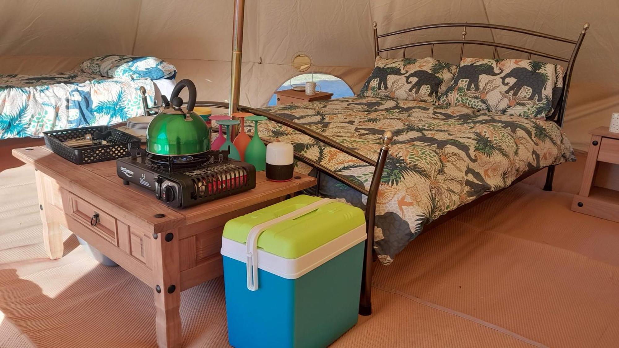 Cornish Skies Glamping Pool Экстерьер фото
